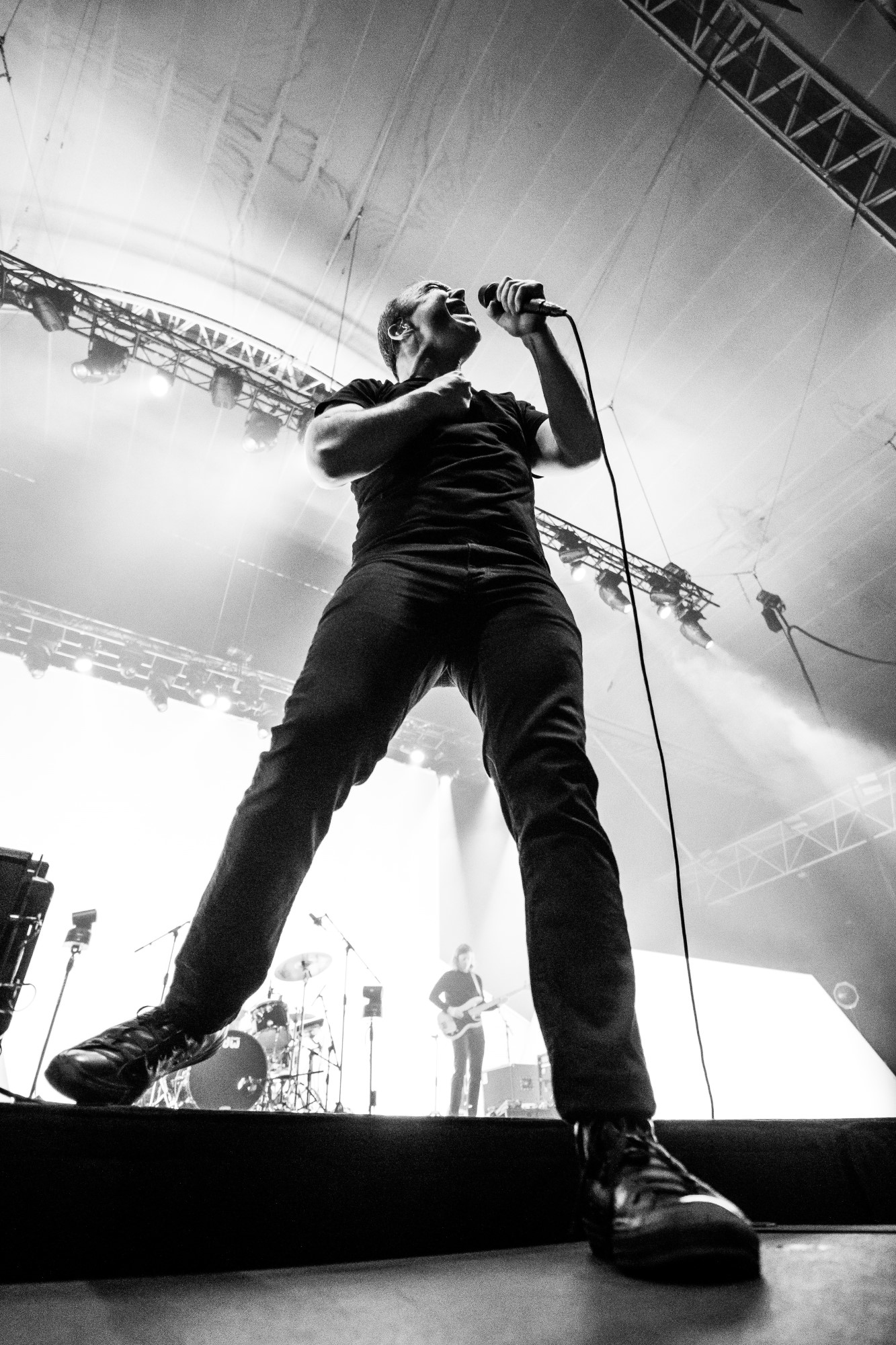 Seasons Change: Future Islands at Alexandra Palace - pictures, setlist ...